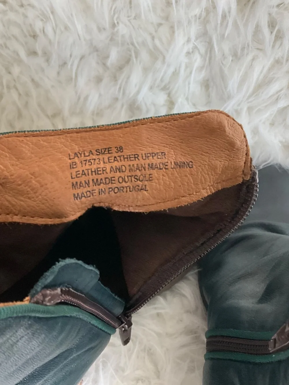 MIZ MOOZ RUCHED LEATHER ANKLE BOOTS~SIZE 7.5!